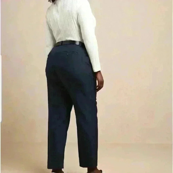 Banana Republic Curve Avery Herringbone Straight Pant - Picture 6 of 15